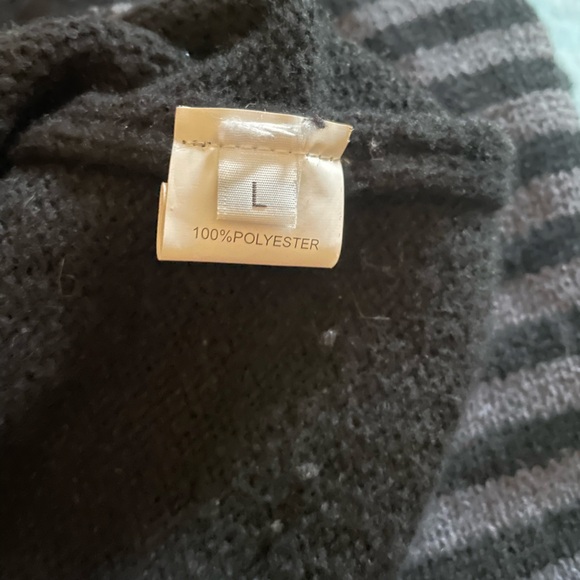 Women’s Black, BoatNeck Sweater  (Large) - Picture 4 of 4